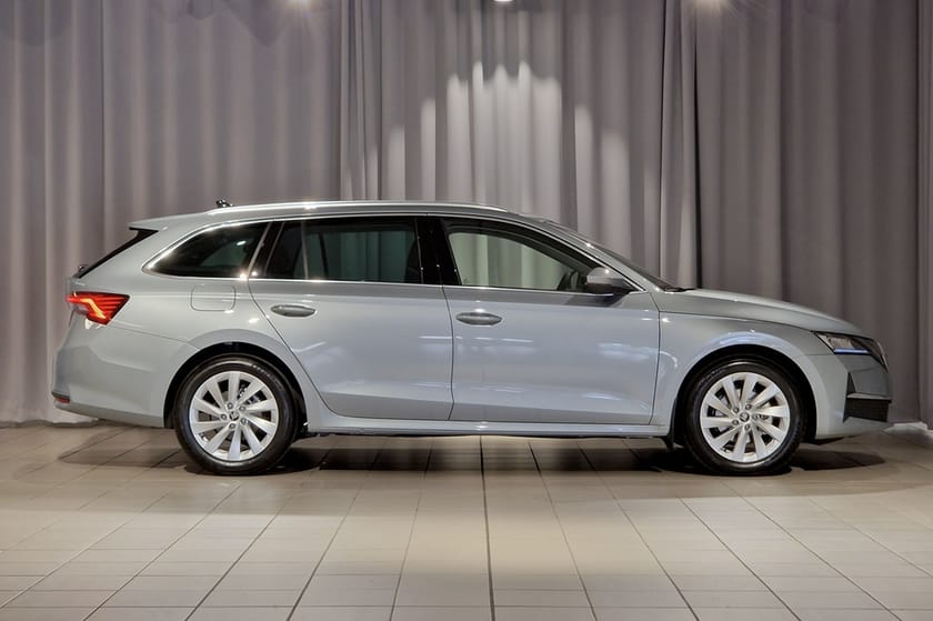 Bild 4 av Škoda Octavia Kombi COMBI SELECTION 1,5 TSI M-HEV 116 HK 7 VXL