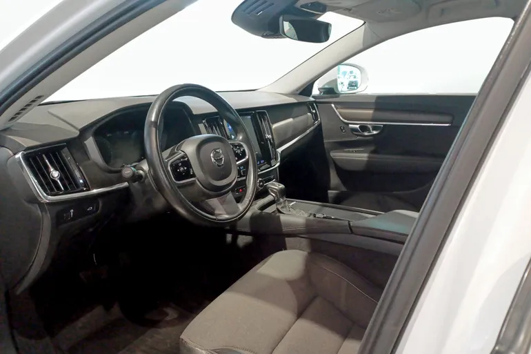 Volvo V90 Cross Country