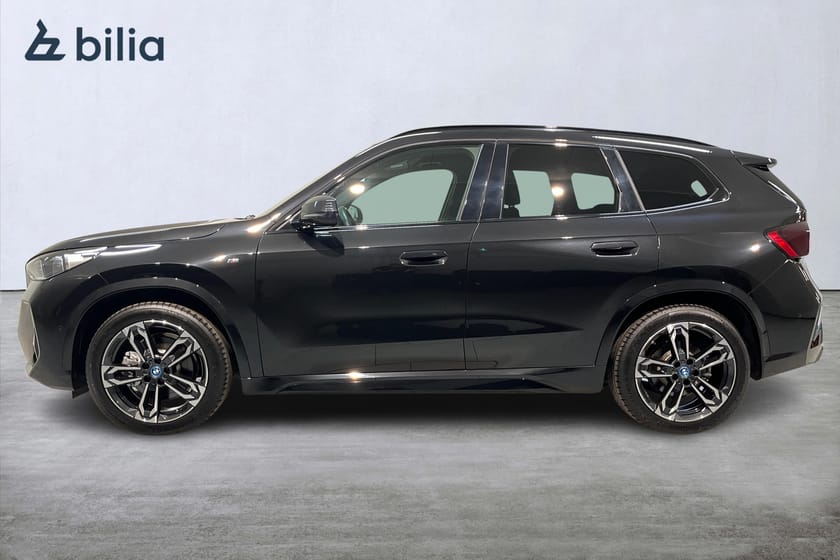 Bild 2 av BMW iX1 xDrive30 M Sport/ Premium/ Comfort/ 19"