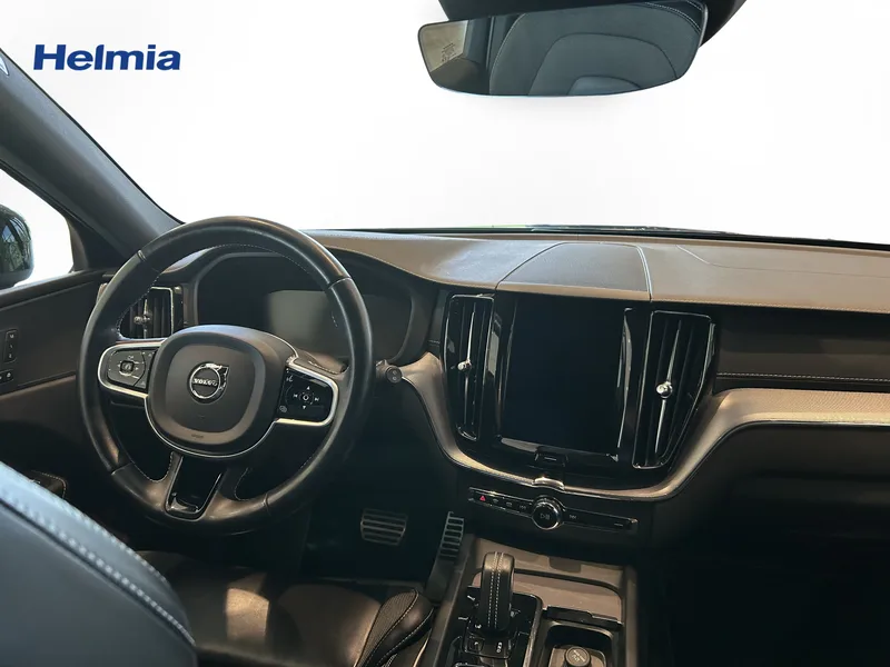 Bild 13 av 15 – Volvo XC60 B4 AWD Diesel R-Design