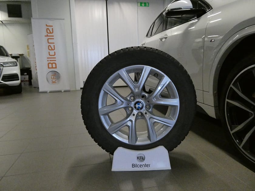 Bild 2 av BMW X2 xDrive25e M Sport Aut-Skinn-HUD-Navi-Värmare-Nyservad