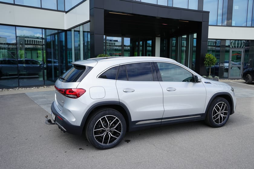 Bilde 4 av Mercedes-Benz EQA 350 4MATIC AMG / spesielt velutstyrt !