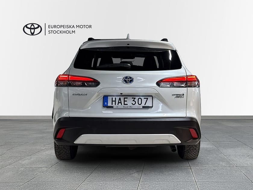 Bild 4 av Toyota Corolla Cross Hybrid AWD-i 2.0 HSD AWD  EXECUTIVE SKINN PANO/V-Hjul