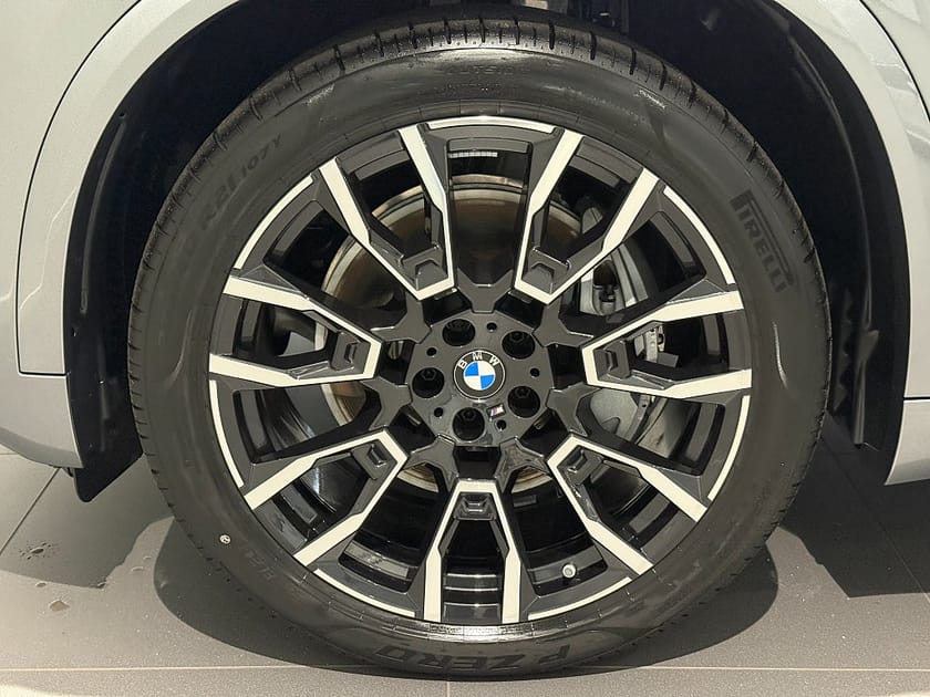 Bild 5 av BMW X5 xDrive50e M Sport Innovation Drag Adpt FartH H/K HuD