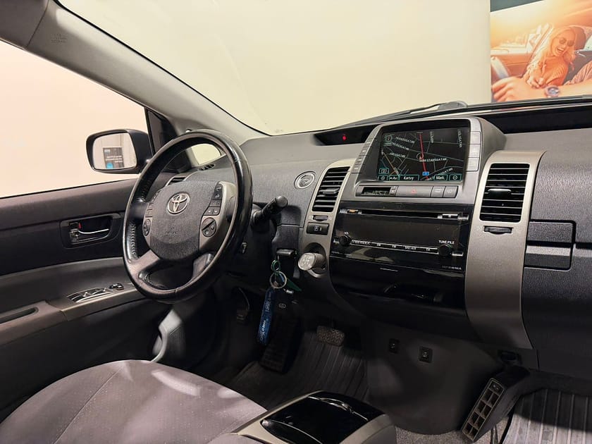 Bild 2 av Toyota Prius 1.5 VVT-i + 3CM CVT Euro 4