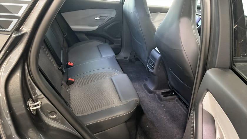 Bild 5 av Ford Explorer EV Extended Range RWD CX740S 25.75 LONG 286HK BUS ED