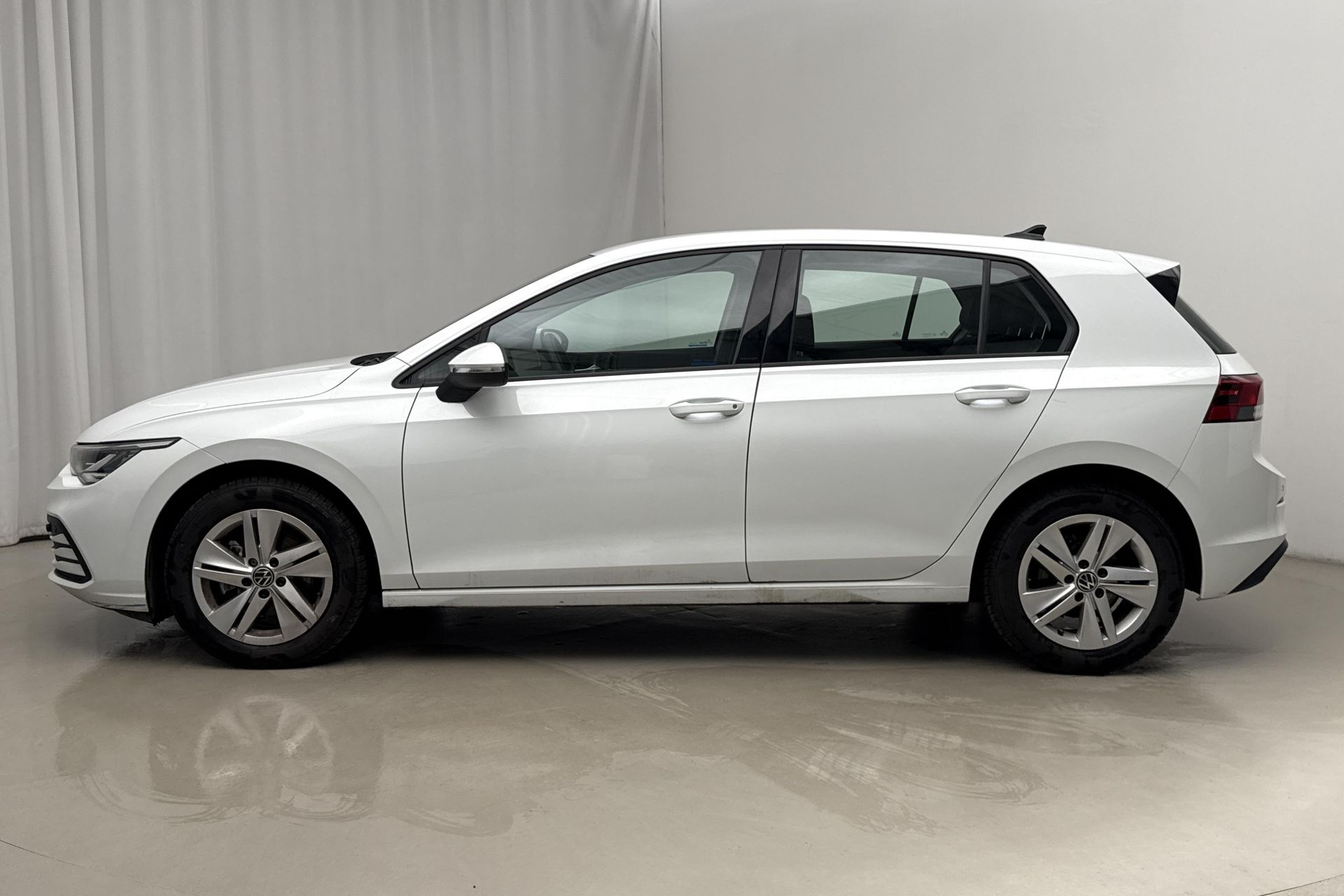 Volkswagen Golf 1.5 TGI 2022, bild 2/10