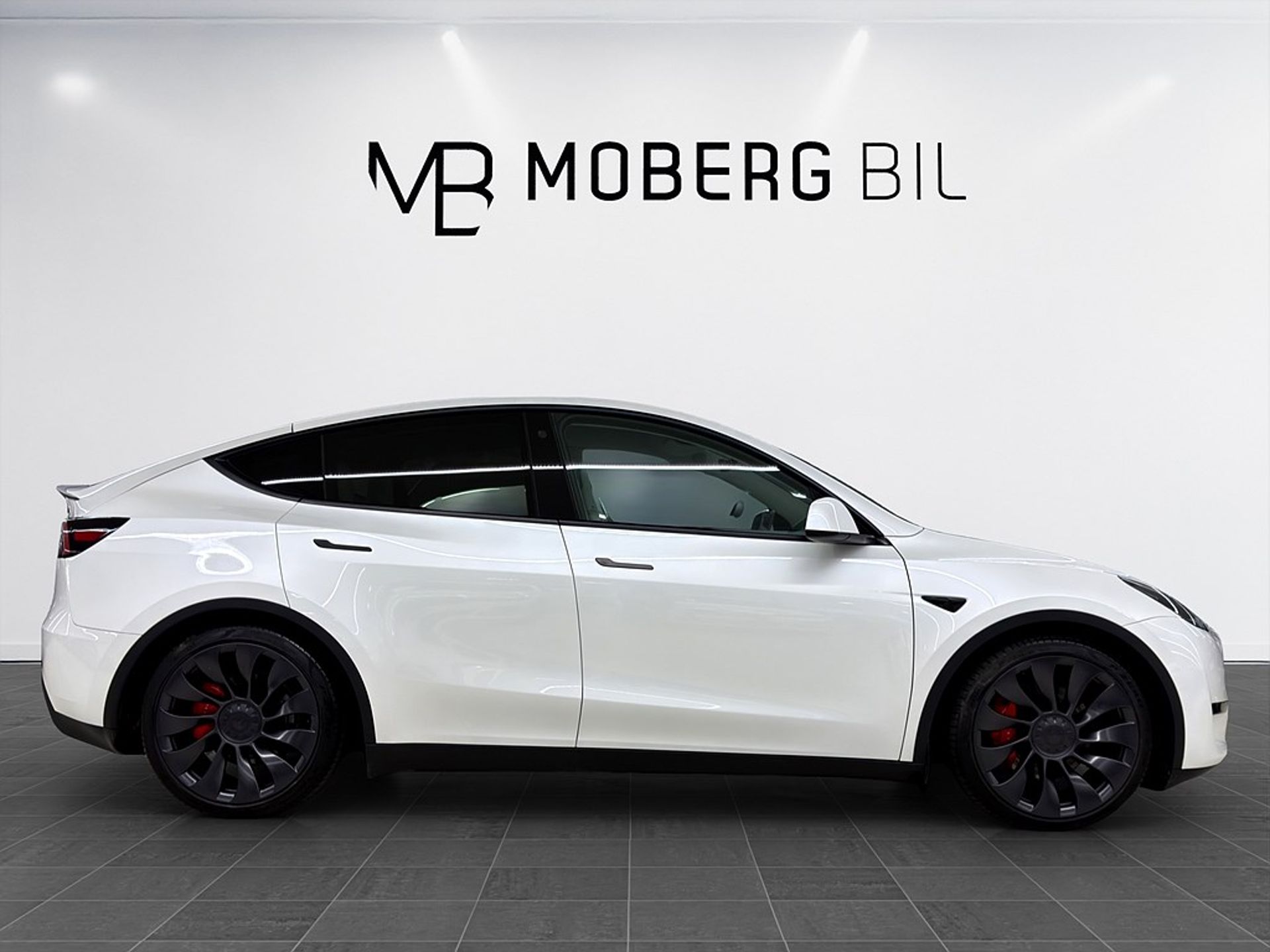 Tesla Model Y 2023, bild 4/10
