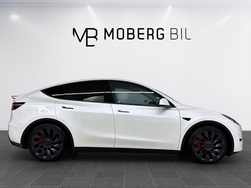 Bild 4 av Tesla Model Y Performance