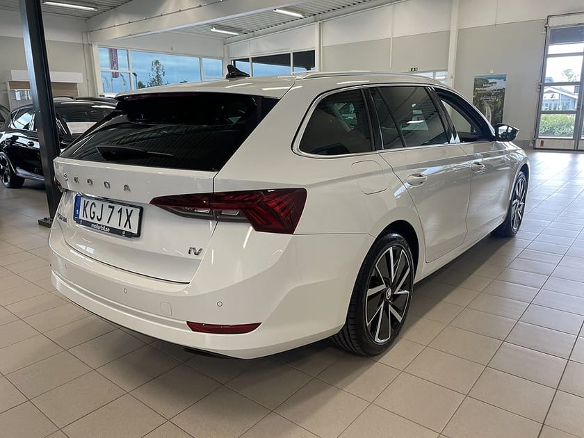 Bild 5 av Škoda Octavia Kombi iV Skoda 204HK Style / Drag / Värmare / Läder