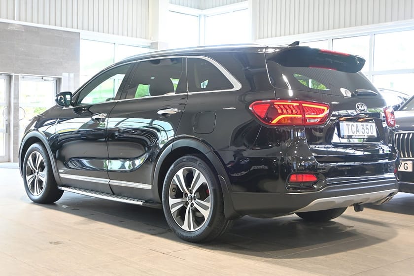 Bild 3 av Kia Sorento 2.2 CRDi AWD GT-Line 7-sits Drag Pano H/K