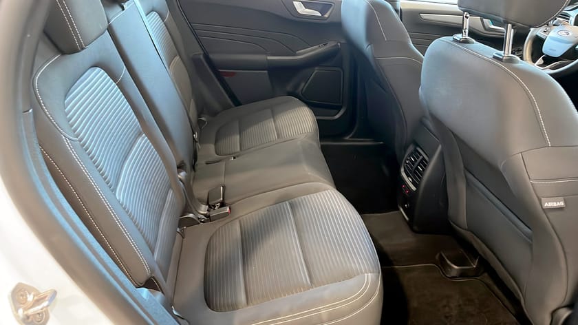 Bild 5 av Ford Kuga Plug-In Hybrid Titanium 2.5 225HK Vinterpaket