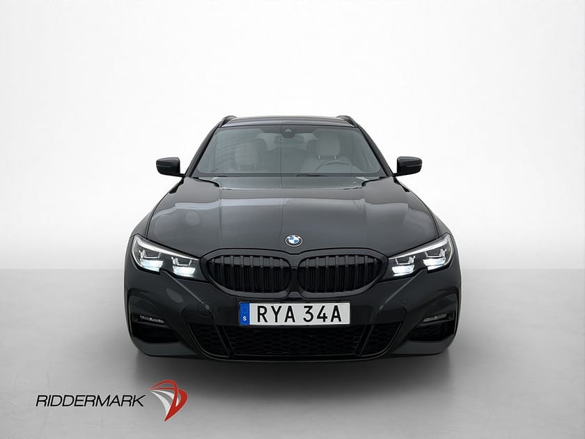 Bild 1 av BMW 330i xDrive Touring M Sport Backkamera HiFi-Ljud Skinn Elstolar