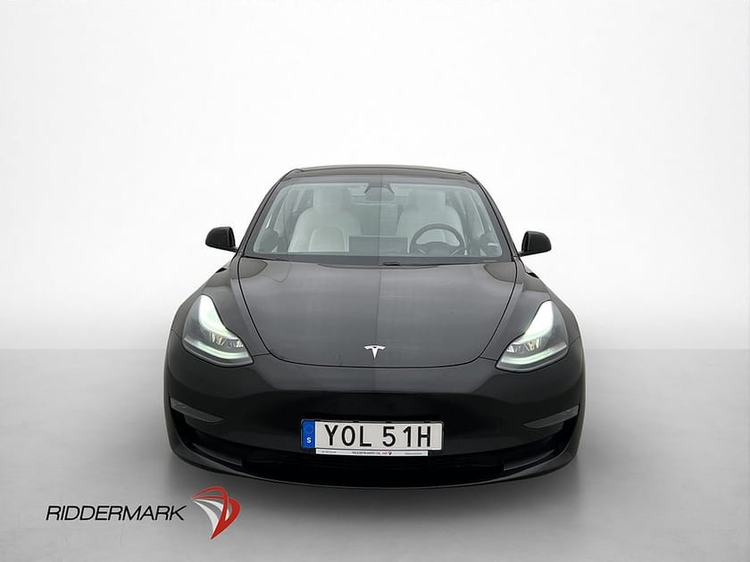 Bild 3 av Tesla Model 3 Long Range AWD Värmepump Drag Svensksåld MOMS