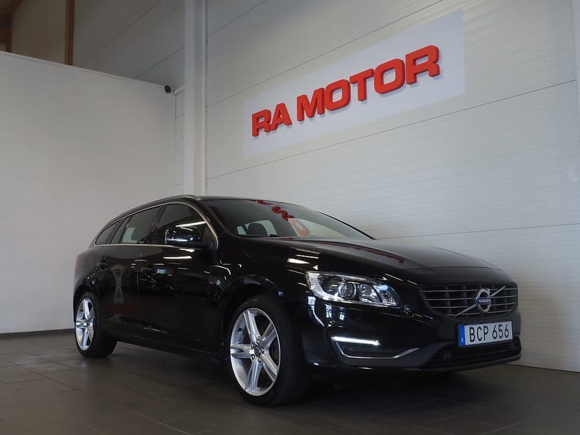 Bild 3 av Volvo V60 D4 Geartronic 190hk Aut Summum VOC D-Värm Läder