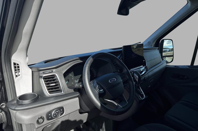 Bilde 2 av Ford Transit 350 Hengerfeste, to skyvedører, to sett hjul +++