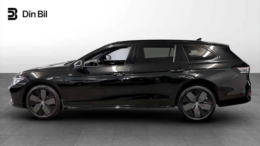 Bild 2 av Volkswagen Passat Variant eHybrid 1.5 TSI 272HK R-Line / Pano & Travel assis
