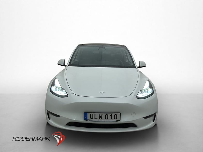 Bild 3 av Tesla Model Y Performance AWD Dragkrok Autopilot Skinn Pano