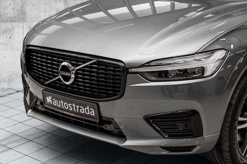 Bilde 3 av Volvo XC60 T6 R-Design SE|H.Feste|H.Kardon|Pano|Navi