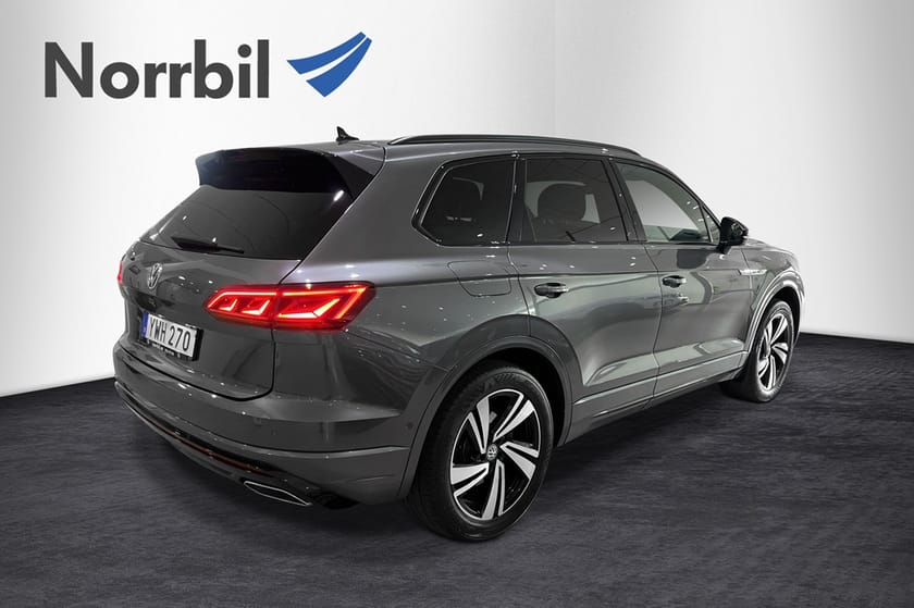 Bild 2 av Volkswagen Touareg V6 TDI 286hk R-Line Black Drag/värmare/MOMS