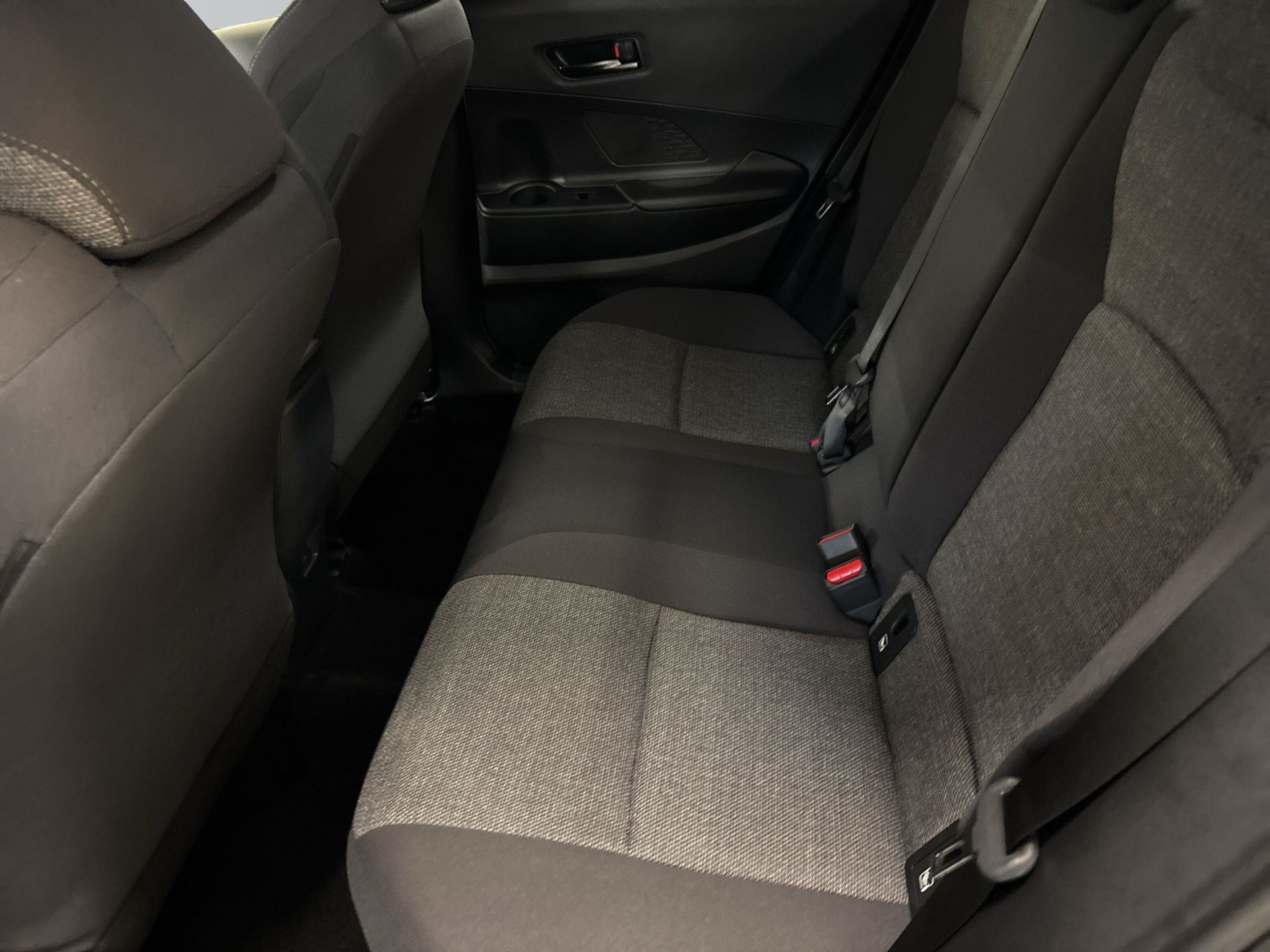 Toyota C-HR 1,8 HYBRID STYLE 2026, bild 7/10