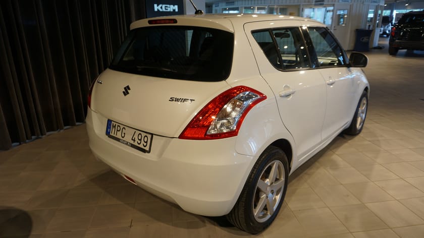 Bild 2 av Suzuki Swift 5-dörrar 1.2 DOHC 16V VVT Euro 5
