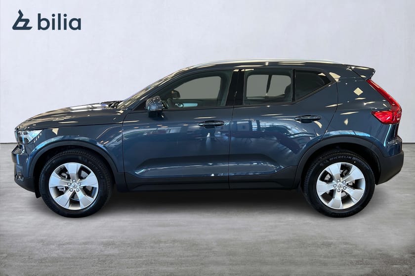 Bild 3 av Volvo XC40 B4  Momentum Advanced Vinterhjul