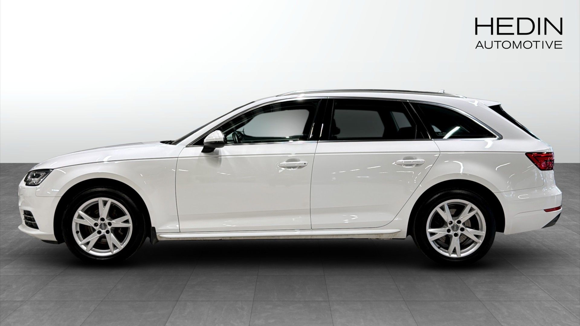 Audi A4 2017, photo 6/10
