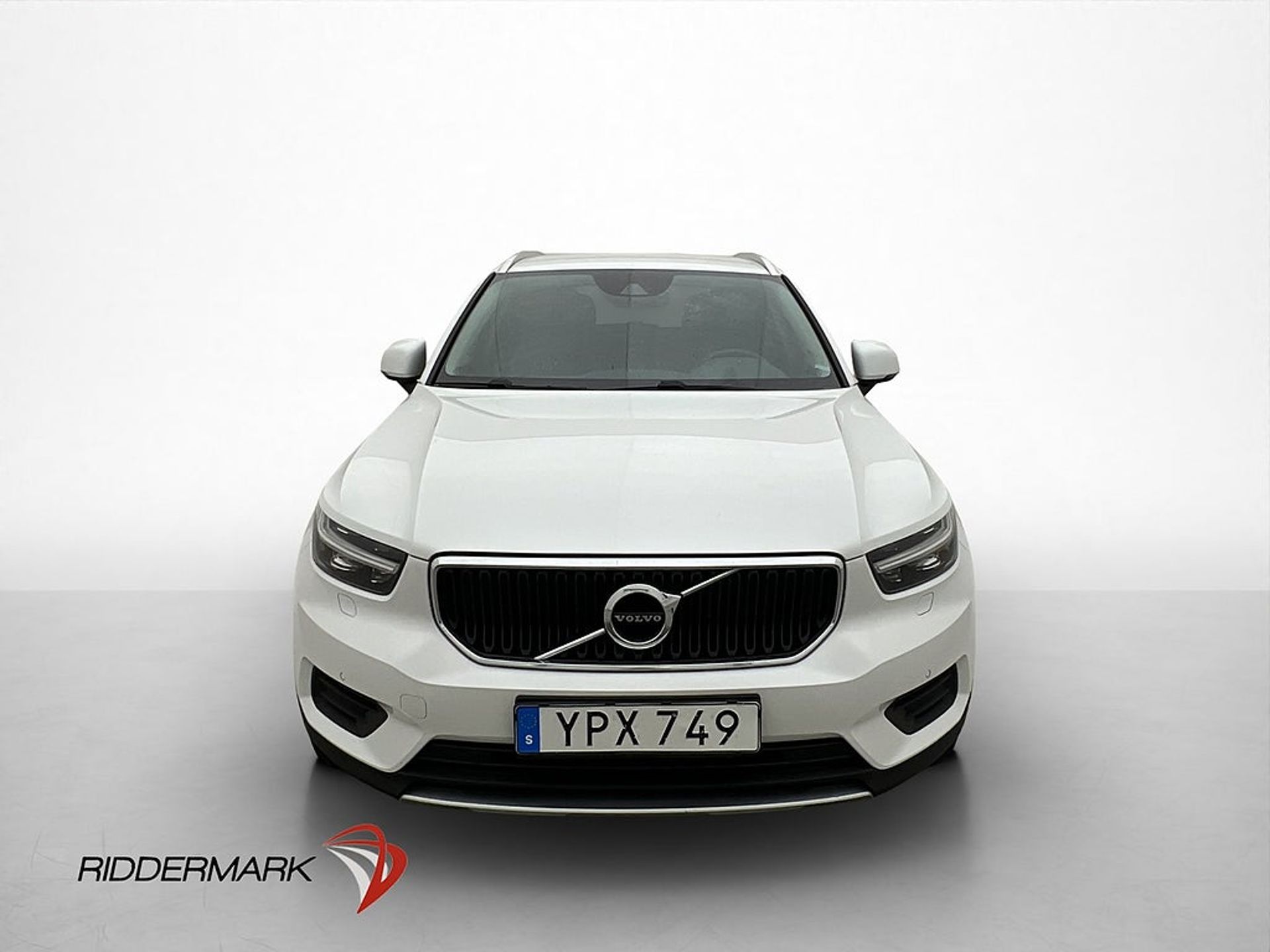 Volvo XC40 D4 AWD Momentum Värmare Skinn 2019, kuva 2/10