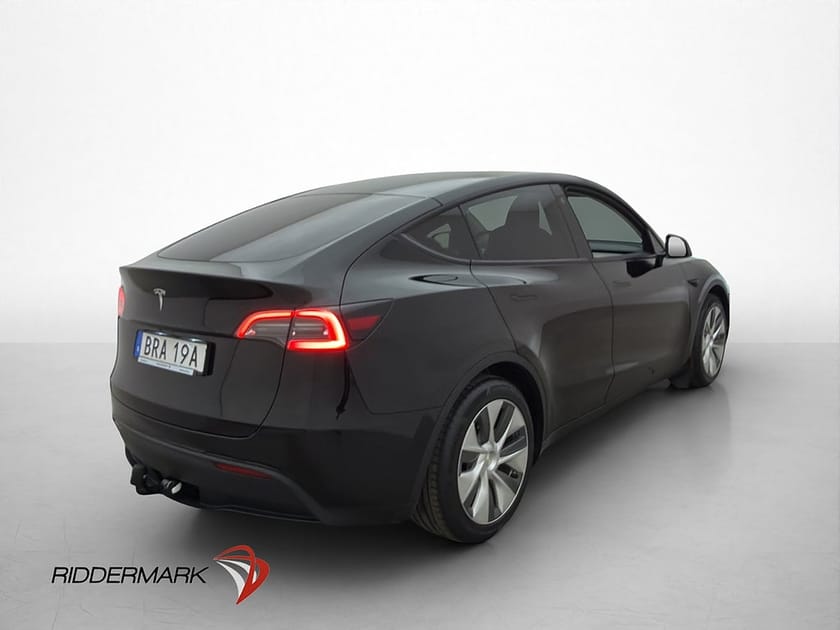 Bild 5 av Tesla Model Y Standard Range RWD 299hk Kamera Pano Svensksåld