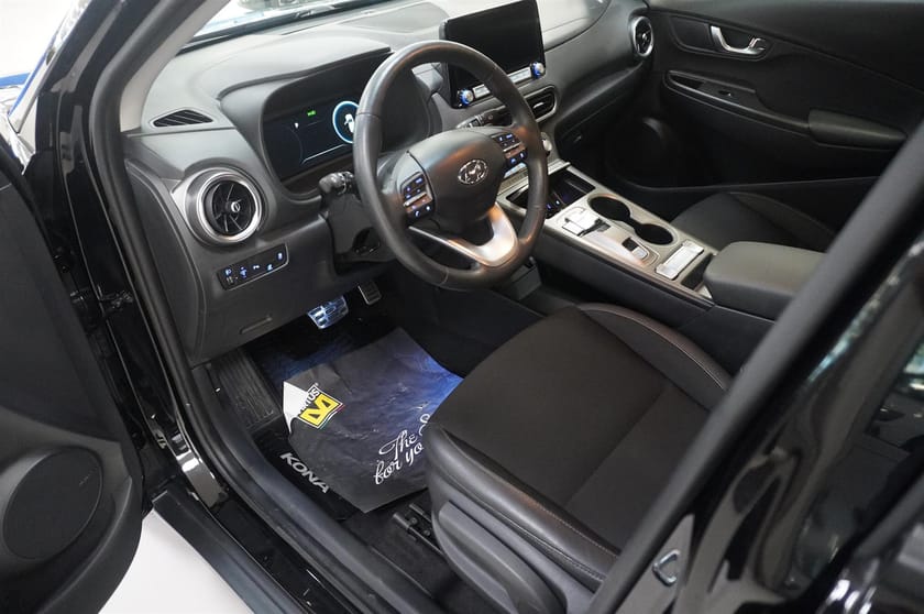 Bild 2 av Hyundai Kona Electric 64 kWh EV 150kW 64.0 Essential 204 hk