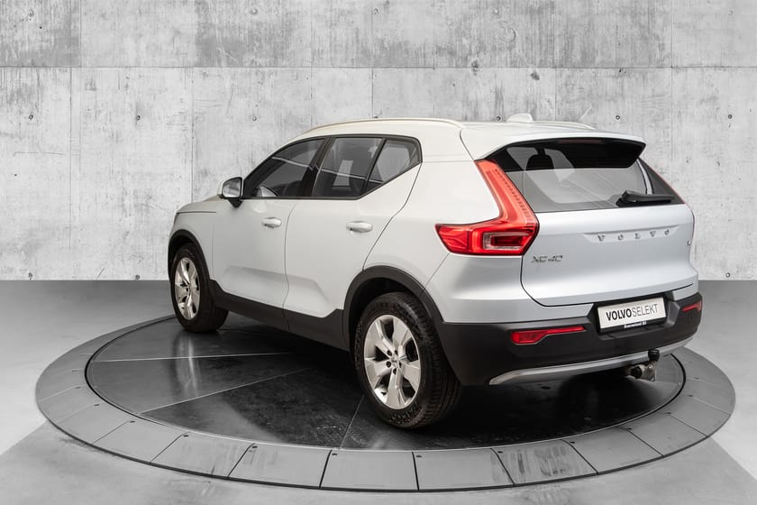 Bilde 5 av Volvo XC40 T4 Momentum Hengerfeste/Cruise/Delskinn