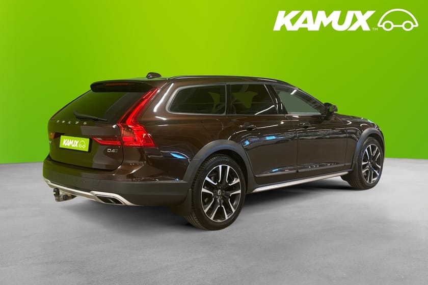 Bild 4 av Volvo V90 Cross Country D4 AWD  Värmare Drag Navi Skinn