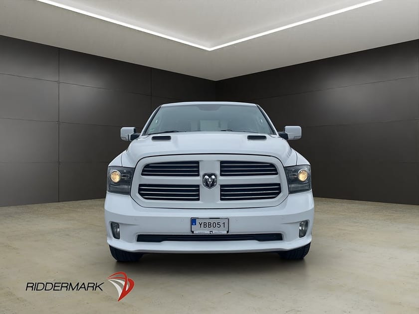 Bild 5 av RAM 1500 Crew Cab Dodge Sport 5.7 4x4 Drag Taklucka Alpine Skinn Moms
