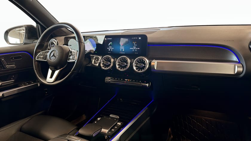 Bild 3 av Mercedes-Benz EQB 300 4MATIC Progressive Line Värmare Adaptiv