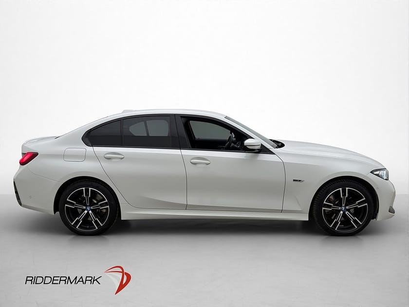 Bild 4 av BMW 330e xDrive Sedan M Sport Innovation H/K HUD Drag Kamera