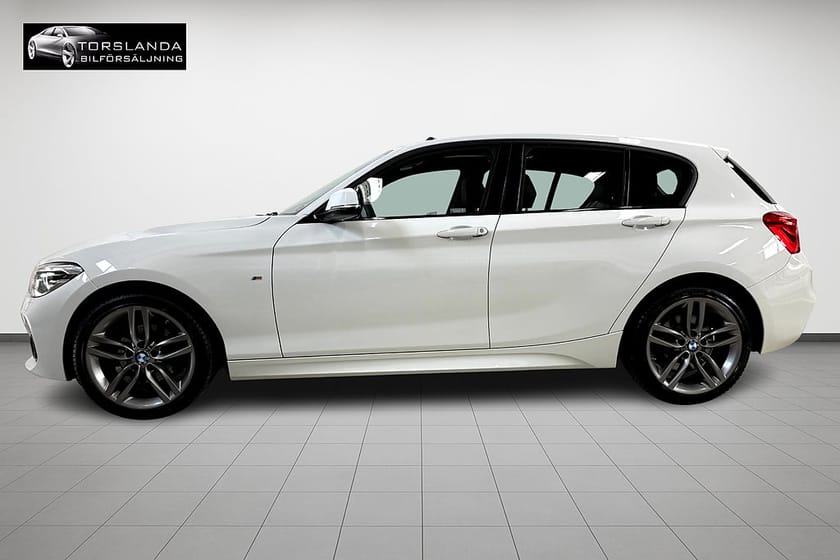 Bild 4 av BMW 120d xDrive 120 M-Sport Skinn Solluck GPS Harman Kardon D-Krok