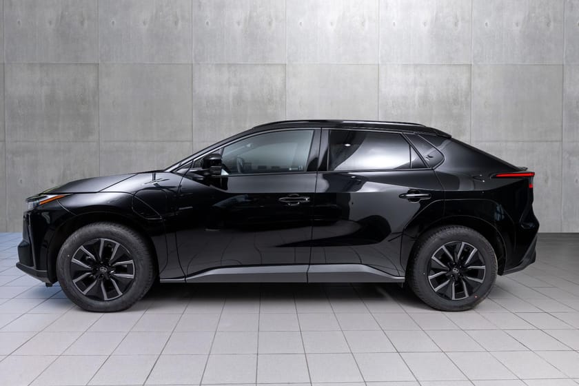 Bilde 3 av Toyota bZ4X AWD Active Tech