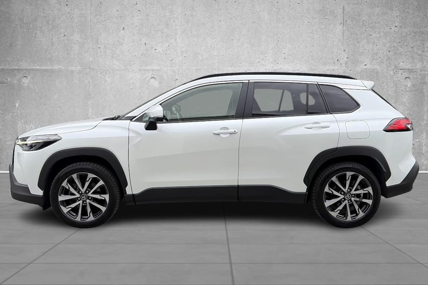 Bilde 2 av Toyota Corolla Cross Hybrid AWD-i 2.0 Executive Glasstak og Skinninteriør