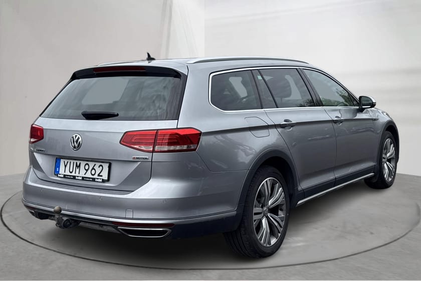 Bild 3 av Volkswagen Passat Alltrack 2.0 TDI 4M 190hk Executive Cockpit