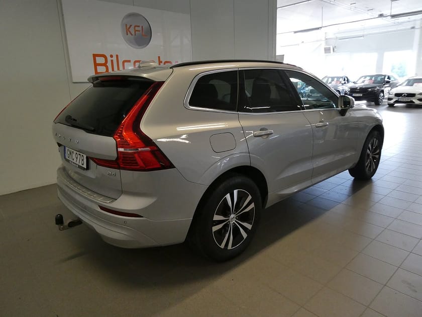 Bild 4 av Volvo XC60 B4 Momentum Värmare-Drag-Kamera-Navi-Carplay-SoV
