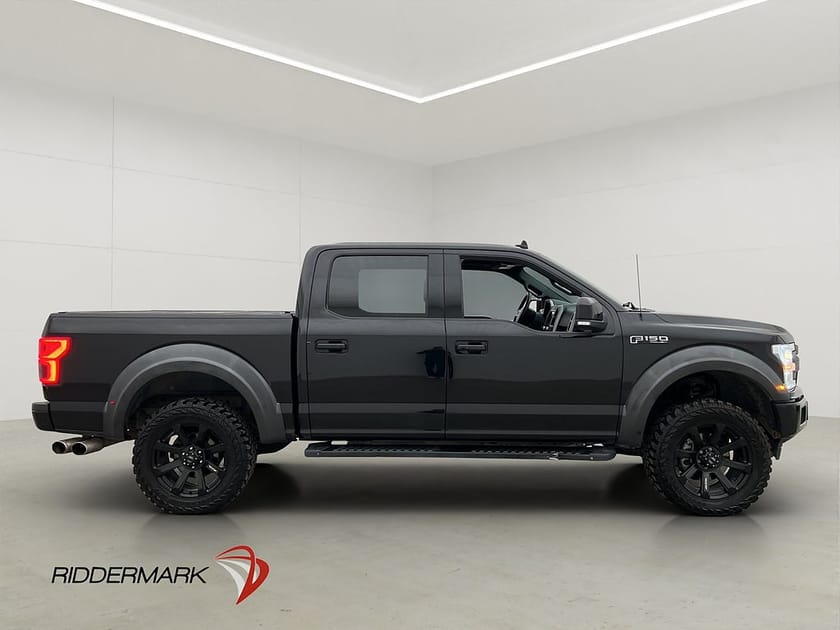 Bild 2 av Ford F-150 SuperCrew Lariat Sport V8 4x4 Roush Dragkrok Pano B&O Skinn
