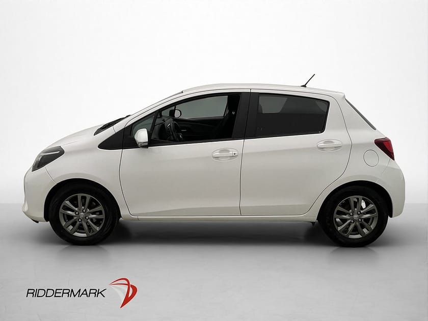 Bild 5 av Toyota Yaris 1.33 VVT-i 99hk Active Värmare Kamera Farthåll
