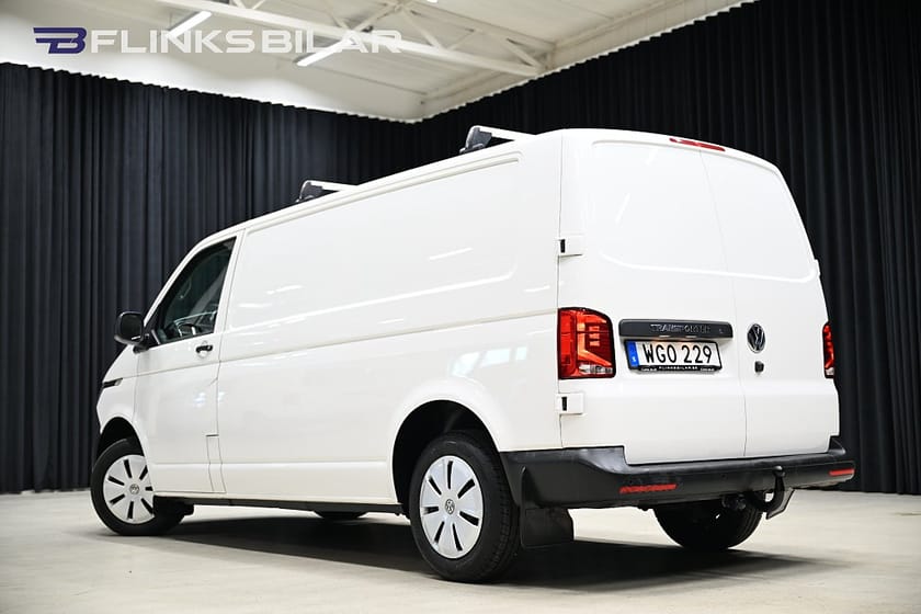 Bild 4 av Volkswagen Transporter DSG 150HK L2|Drag|Värmare|Backkamera|Lågmil|Moms|1Ägare