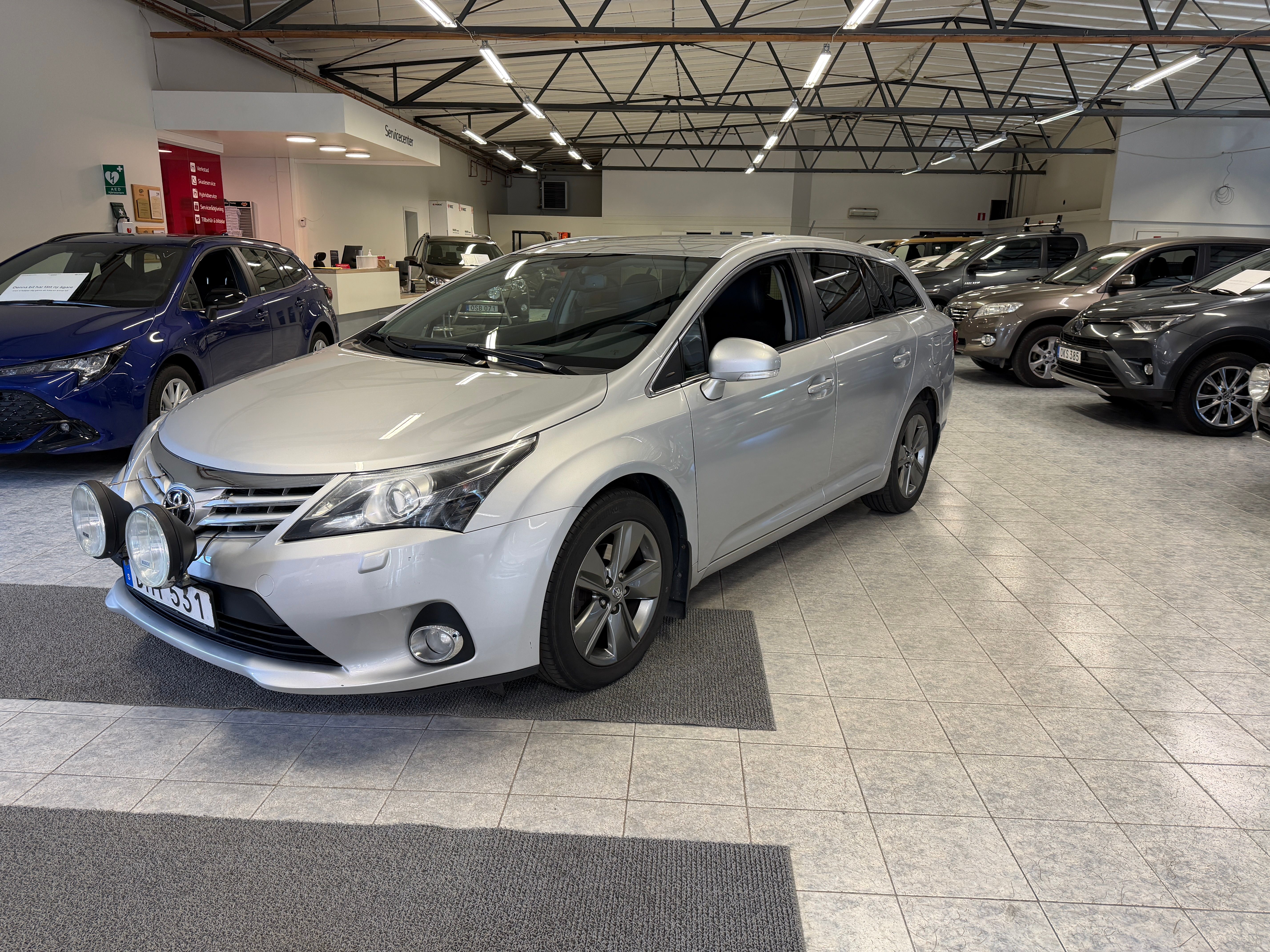 Toyota Avensis 124 л.с.