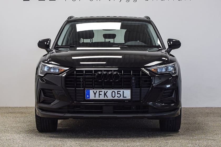 Bild 4 av Audi Q3 35 TFSI Proline Advanced Värmare Drag Cockpit
