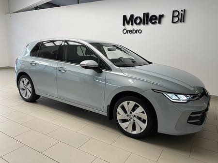 Volkswagen Golf LIFE 1.5eE TSI 150 HK  DSG|Värmare|B-kamera