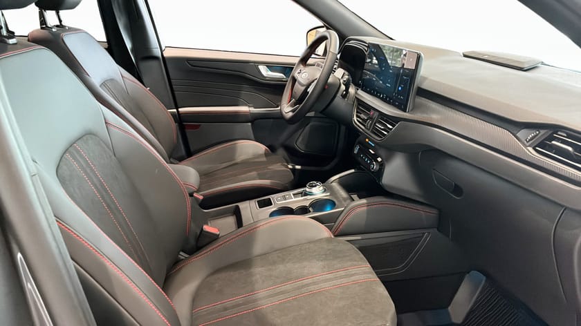 Bild 3 av Ford Kuga Plug-In Hybrid ST-Line X Black Edition Phev 243hk DEMO