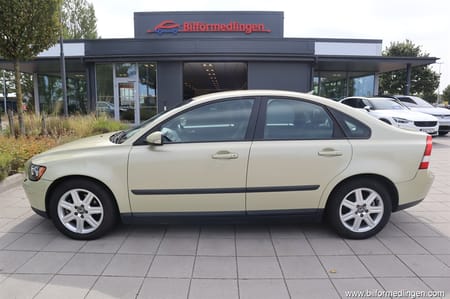 Volvo S40 2.4 140hk Svensksåld Aut Drag