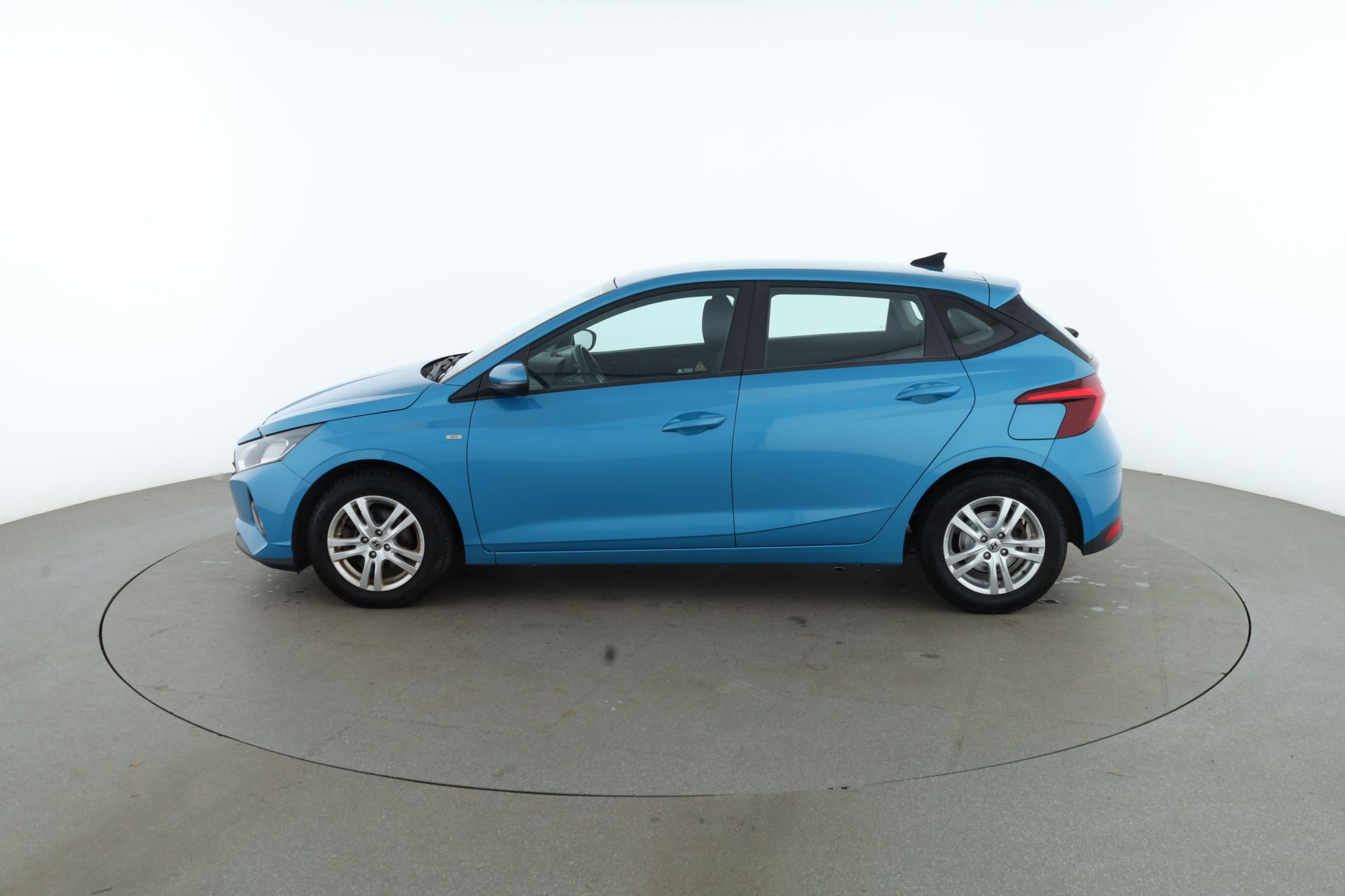 Hyundai i20 1.0 T-GDI Essential 2021, photo 2/10